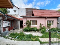 Sinaia, casa 3 camere si dependinte